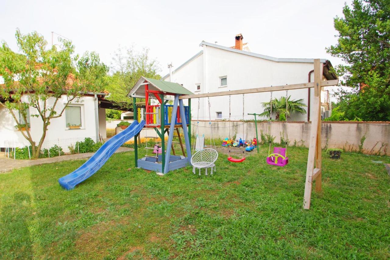 Apartment Pineta In Village Valbandon Dış mekan fotoğraf