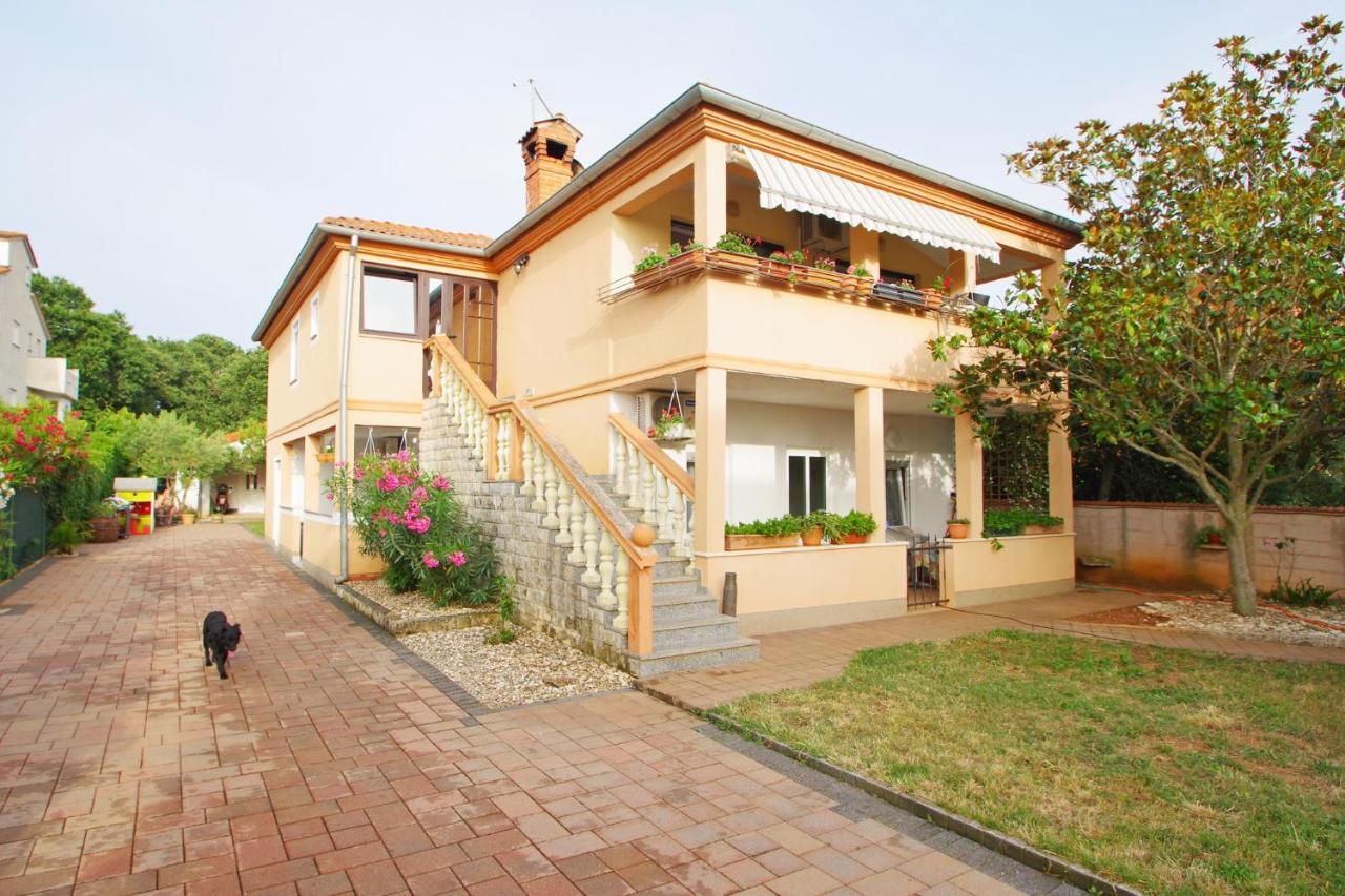 Apartment Pineta In Village Valbandon Dış mekan fotoğraf