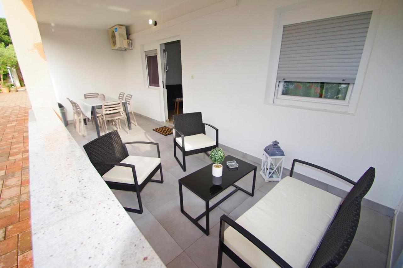 Apartment Pineta In Village Valbandon Dış mekan fotoğraf